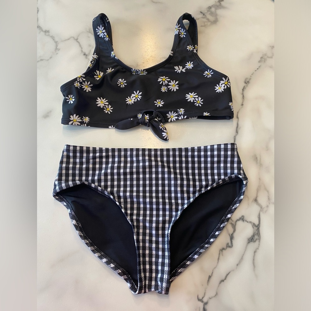 Old Navy girls bikini mixed gingham plaid Daisy floral size large.